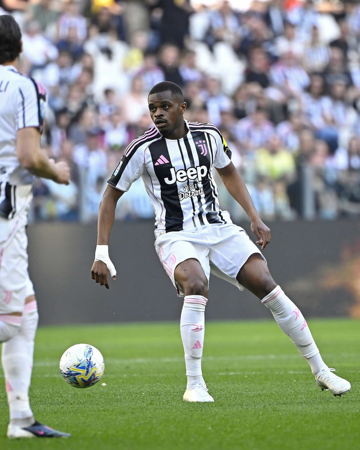 尤文图斯主场力克热那亚 卡卢卢首发打满全场